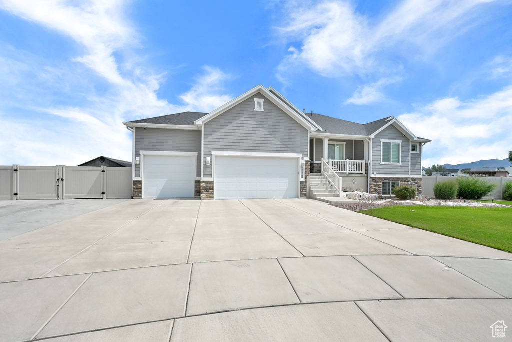 3524 S 5160 W Hooper, UT 84315