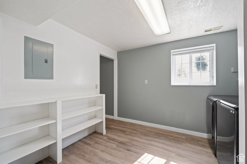 2387 S MAIN ST Clearfield, UT 84015