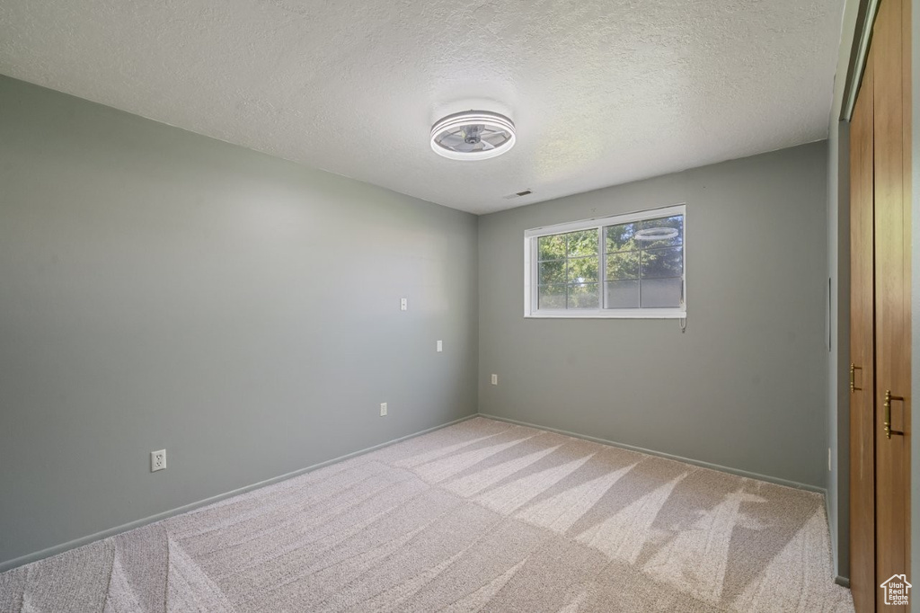 2387 S MAIN ST Clearfield, UT 84015