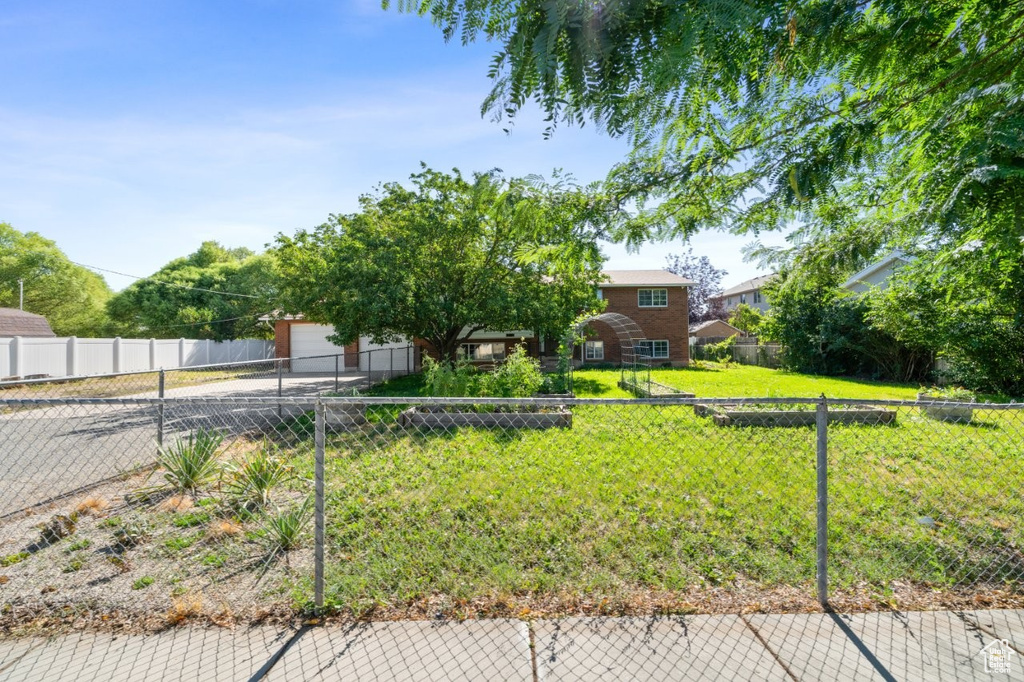2387 S MAIN ST Clearfield, UT 84015