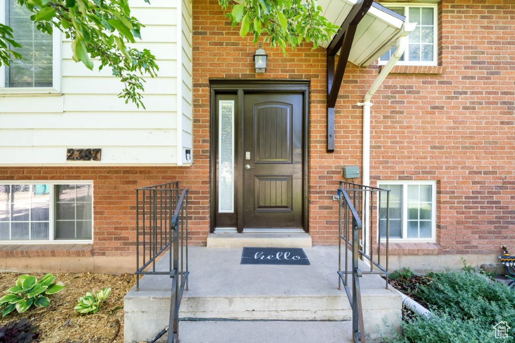 2387 S MAIN ST Clearfield, UT 84015