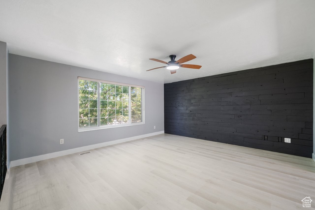 2387 S MAIN ST Clearfield, UT 84015