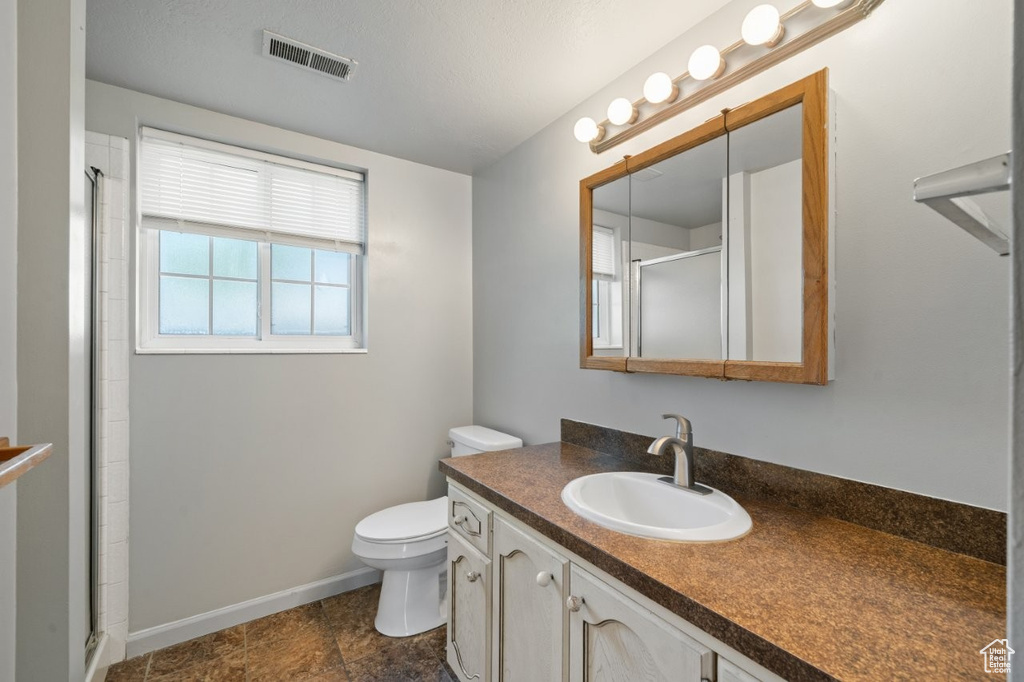 2387 S MAIN ST Clearfield, UT 84015