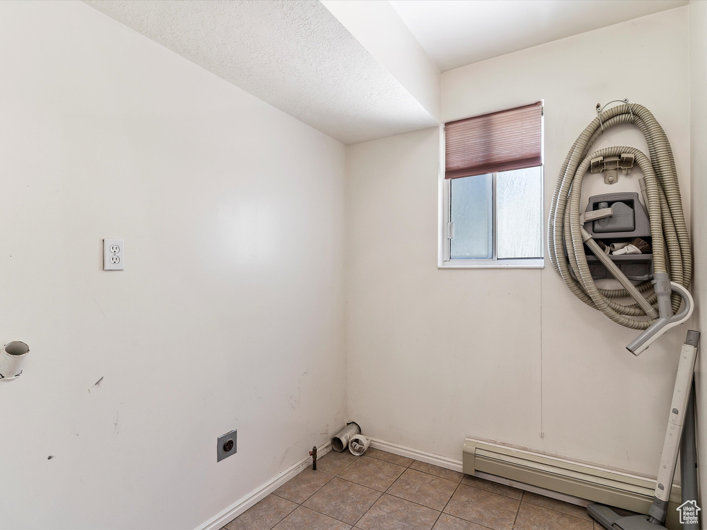 1365 E 5150 S South Ogden, UT 84403