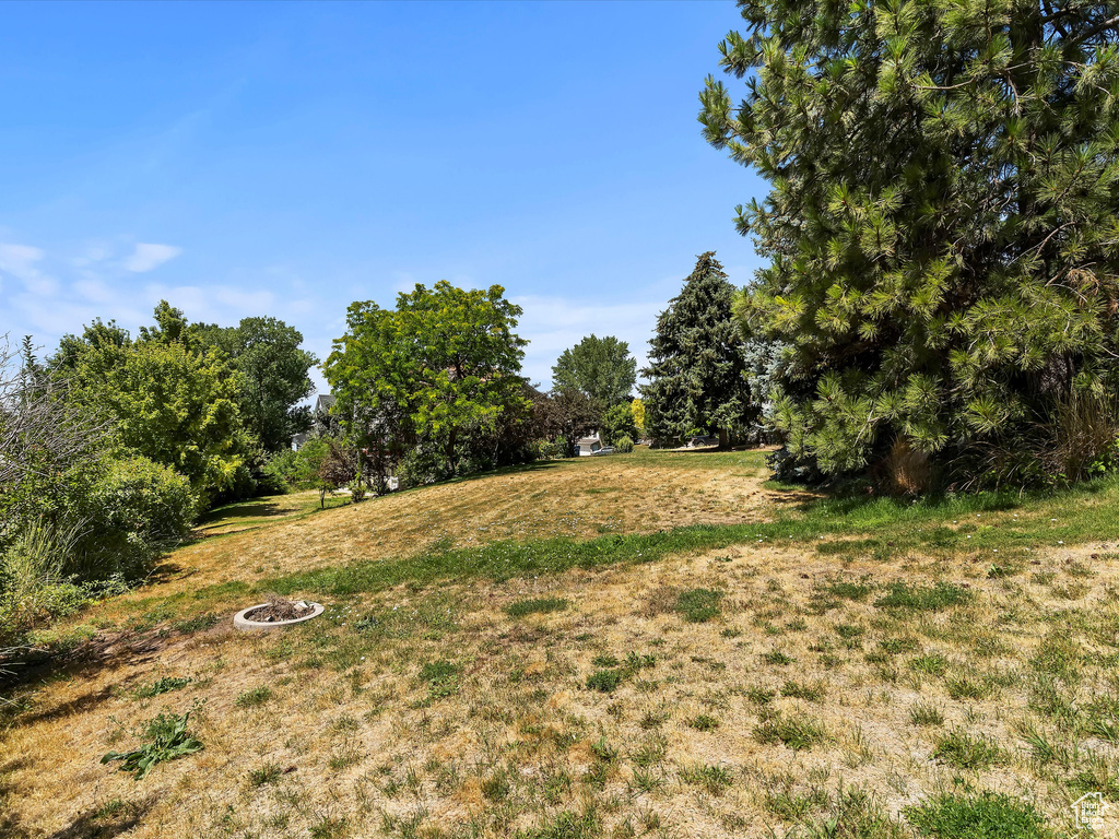 1365 E 5150 S South Ogden, UT 84403