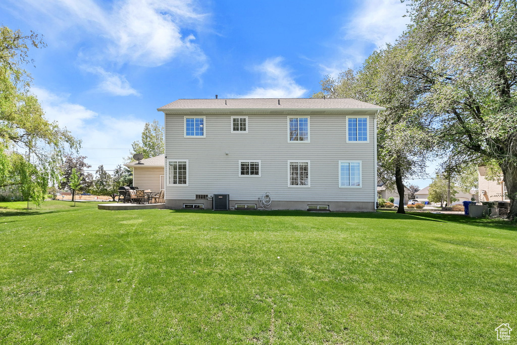 2076 W 700 S Syracuse, UT 84075