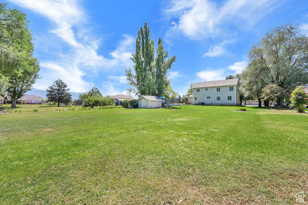 2076 W 700 S Syracuse, UT 84075
