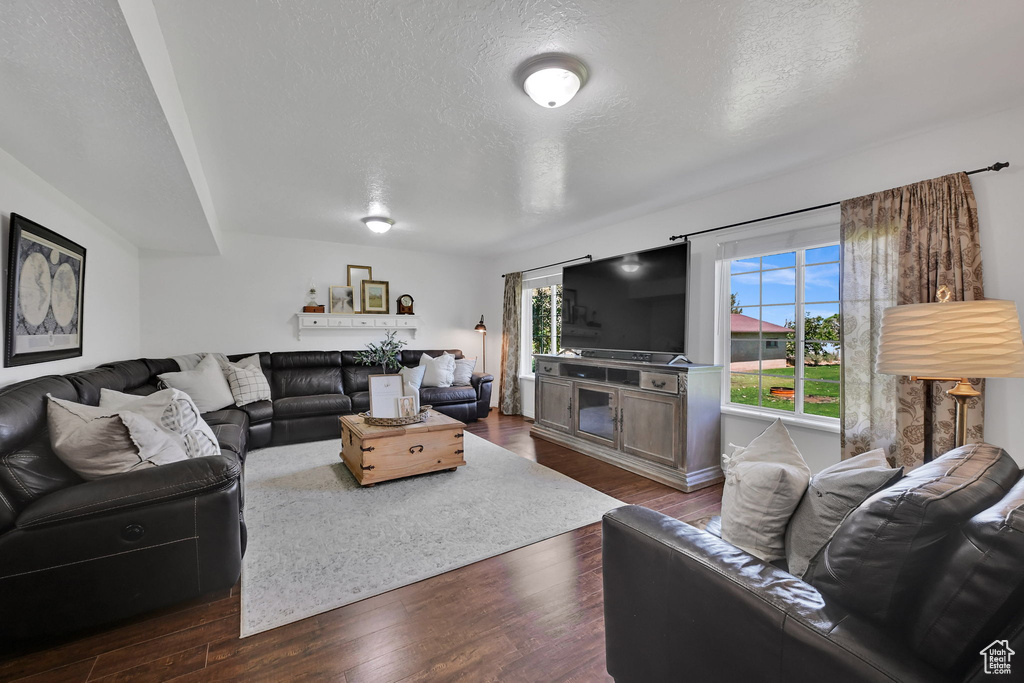 2076 W 700 S Syracuse, UT 84075