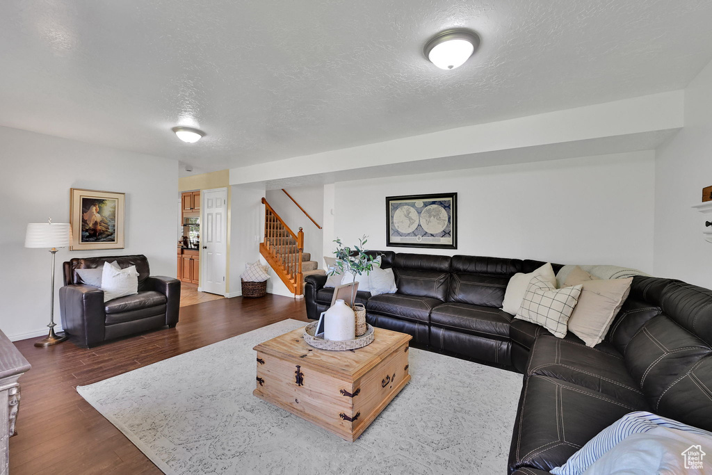 2076 W 700 S Syracuse, UT 84075