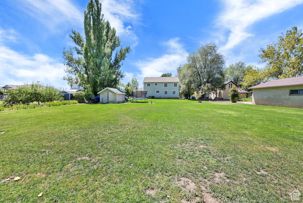 2076 W 700 S Syracuse, UT 84075