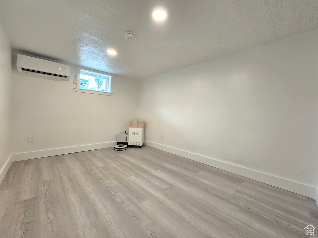 5354 S 2000 W Roy, UT 84067