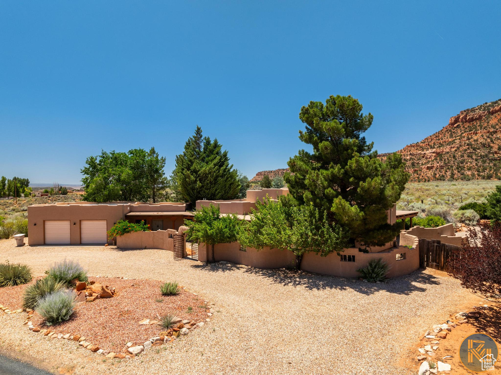 199 N GUNSMOKE PASS Kanab, UT 84741