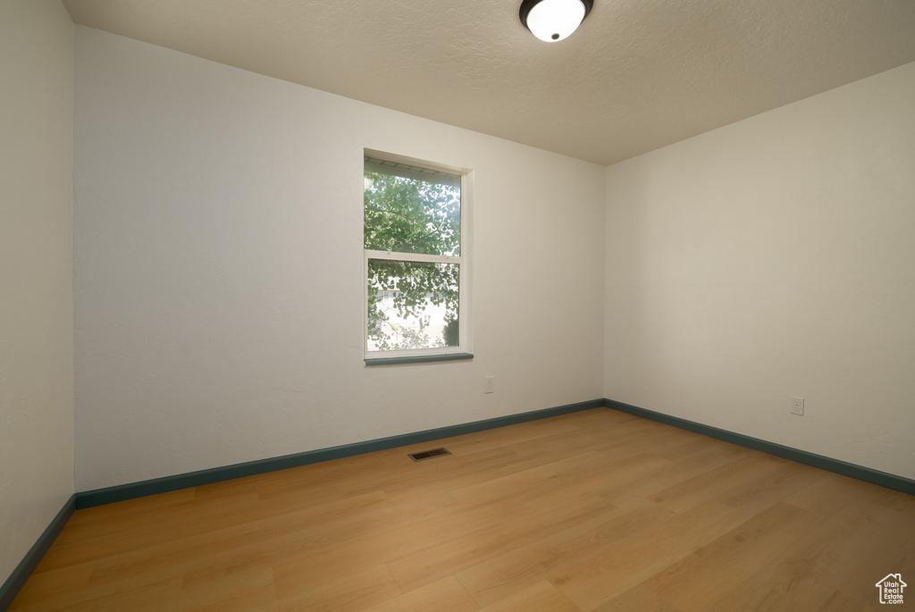 193 S NYE ST Roosevelt, UT 84066