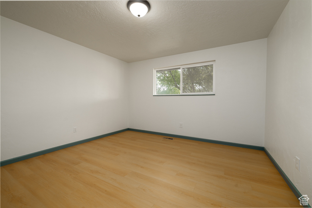 193 S NYE ST Roosevelt, UT 84066