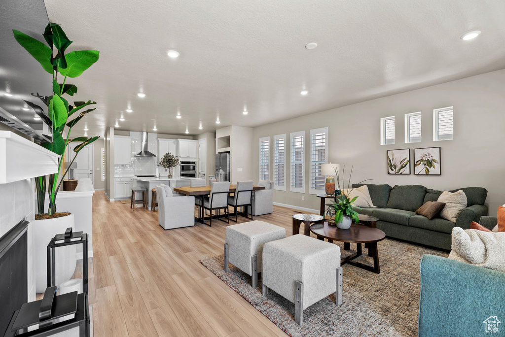 6077 W FRANCISCOTTI DR South Jordan, UT 84009