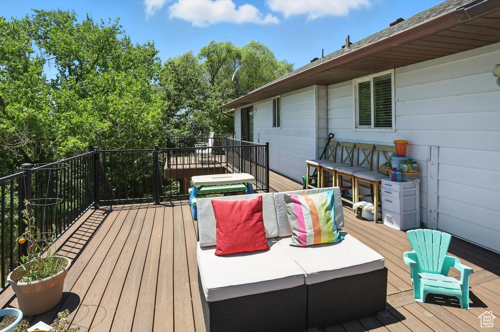 910 N 1550 E Layton, UT 84040