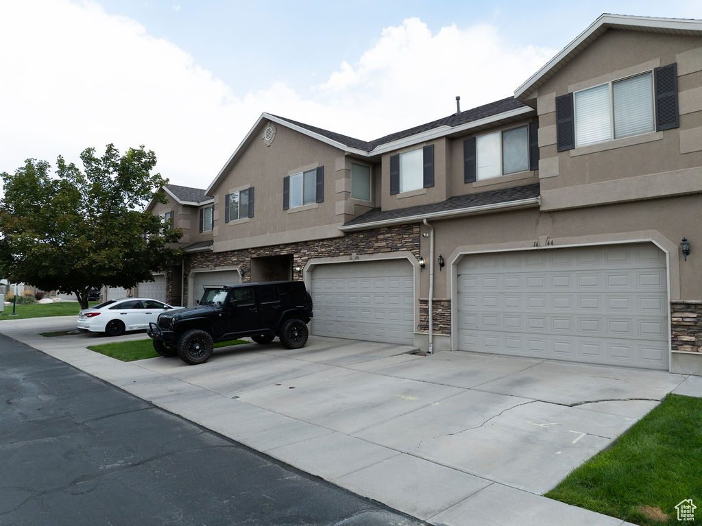 1646 W MADISON LN Riverton, UT 84065