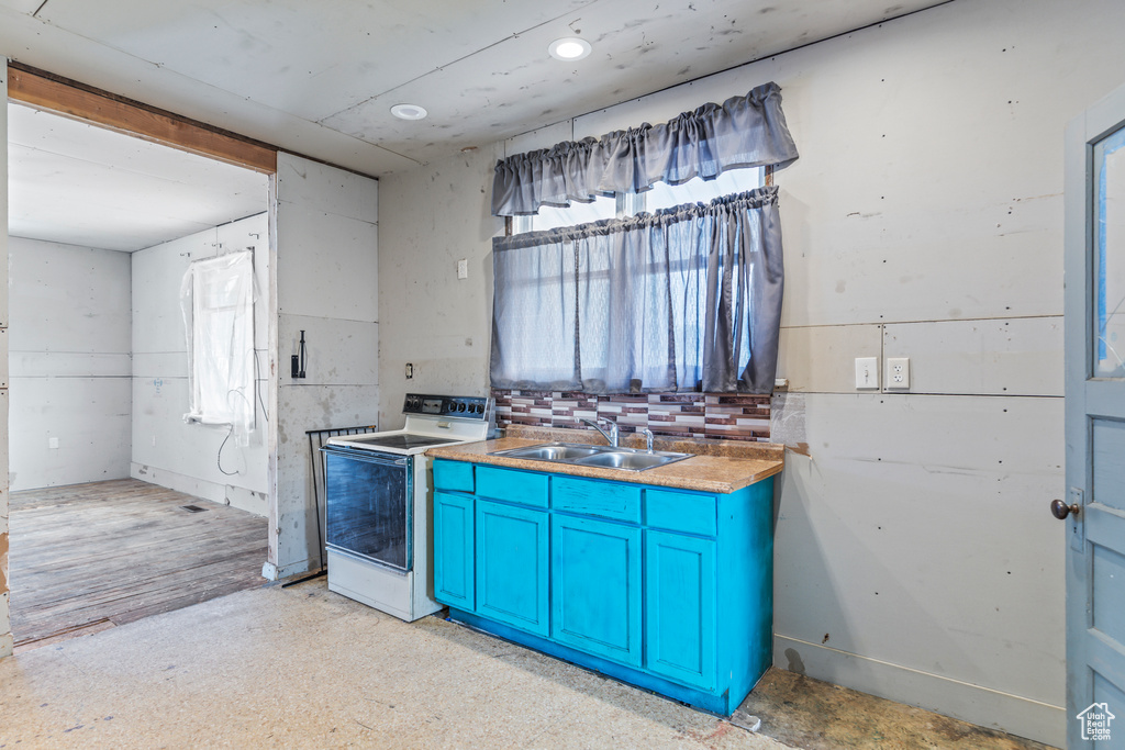 89 N 200 W Salina, UT 84654
