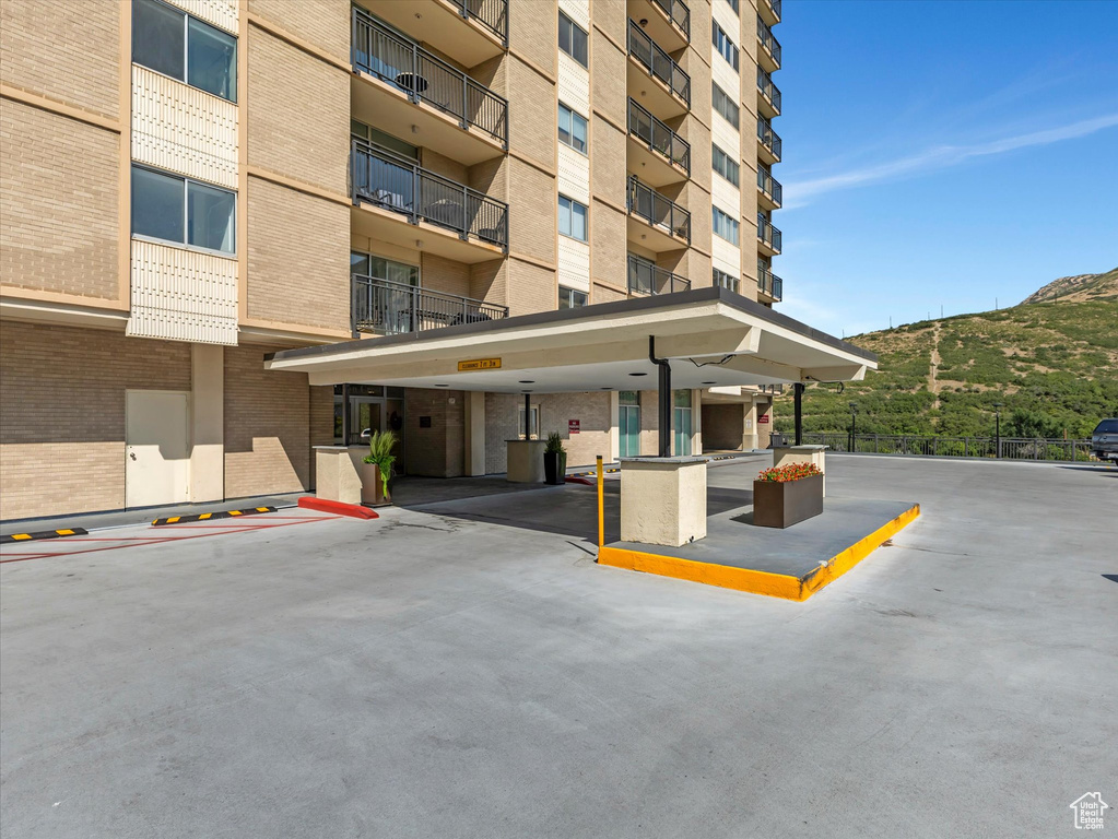 875 S DONNER WAY #1402 Salt Lake City, UT 84108