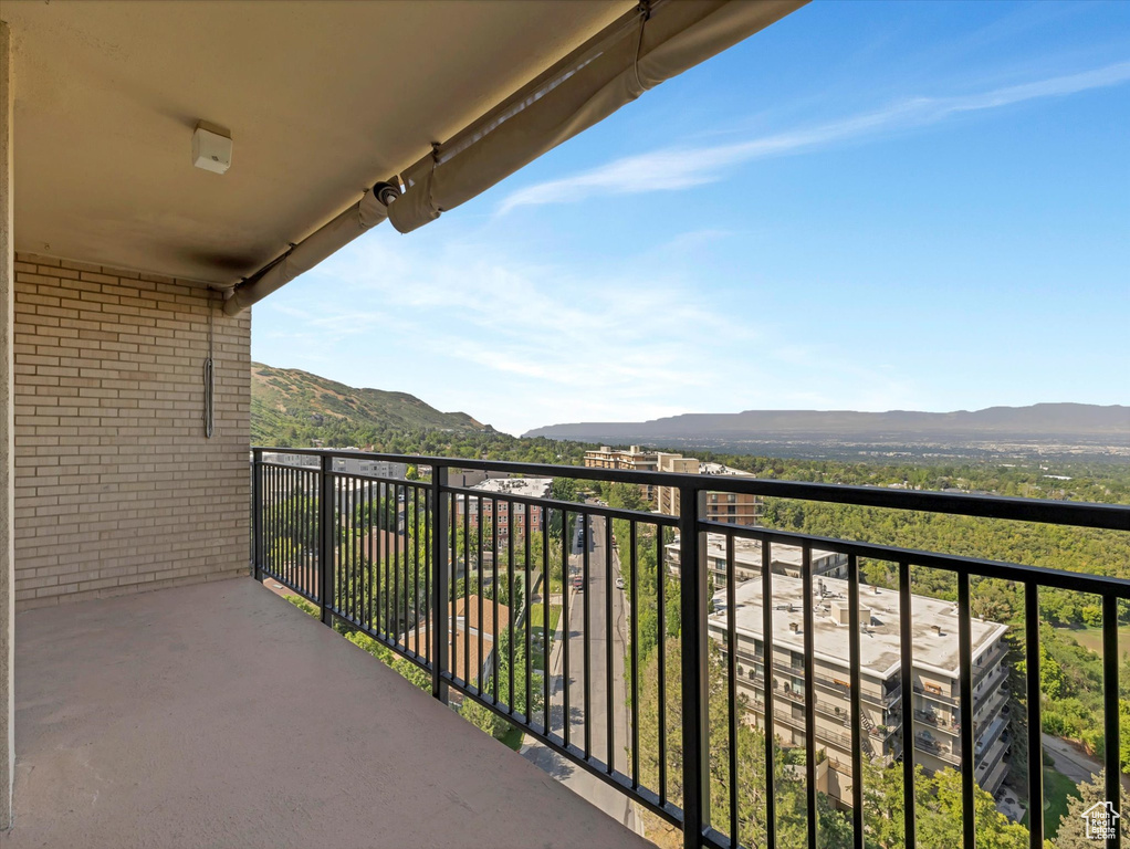 875 S DONNER WAY #1402 Salt Lake City, UT 84108