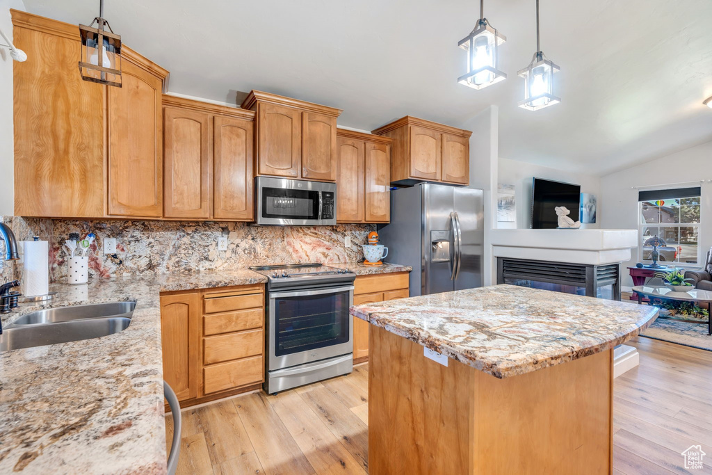 5565 W ROCK ROSE CIR Salt Lake City, UT 84118