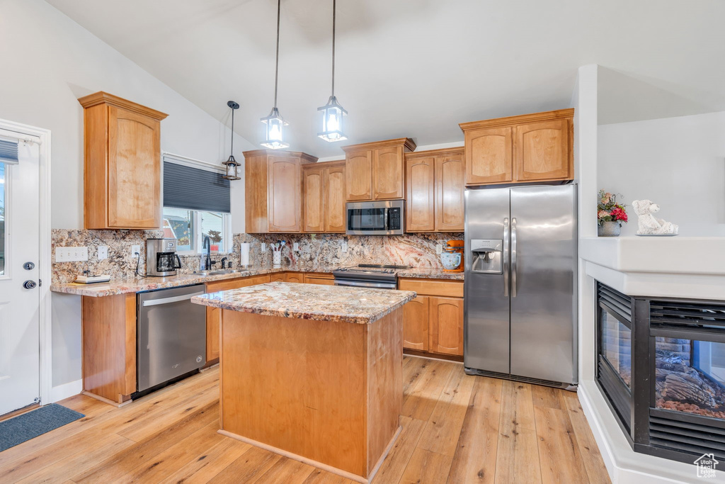 5565 W ROCK ROSE CIR Salt Lake City, UT 84118