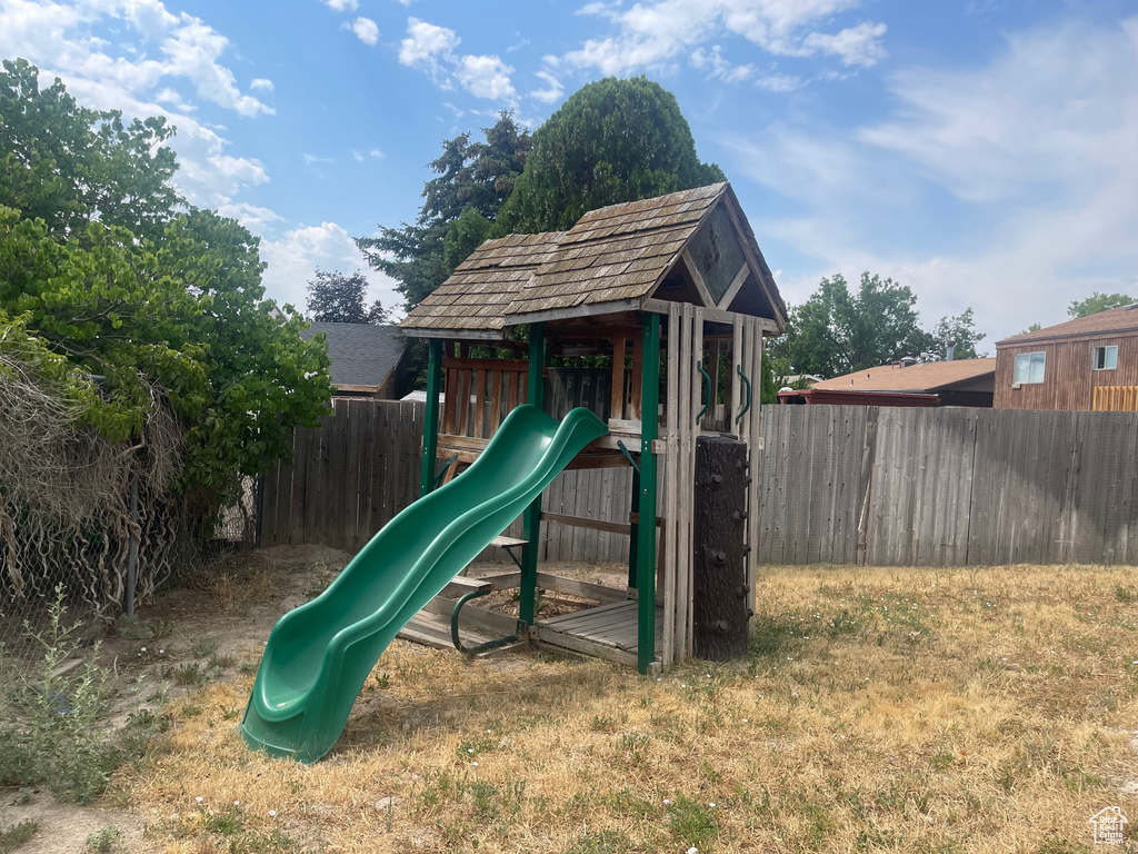 6075 S ZODIAC DR Kearns, UT 84118