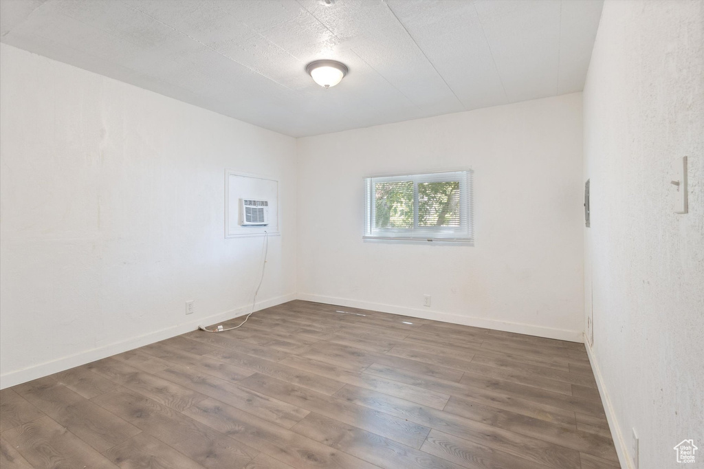 Photo 6 for MLS #2101711 at 4981 La Contessa St