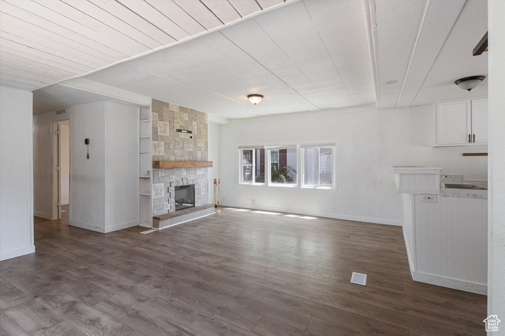 Photo 14 for MLS #2101711 at 4981 La Contessa St