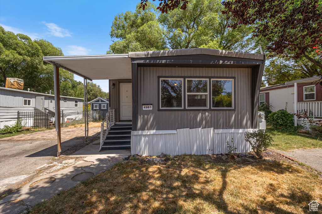 Photo 2 for MLS #2101711 at 4981 La Contessa St