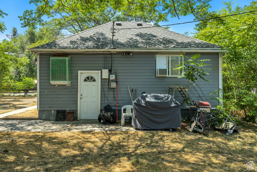1075 S JEREMY ST Salt Lake City, UT 84104
