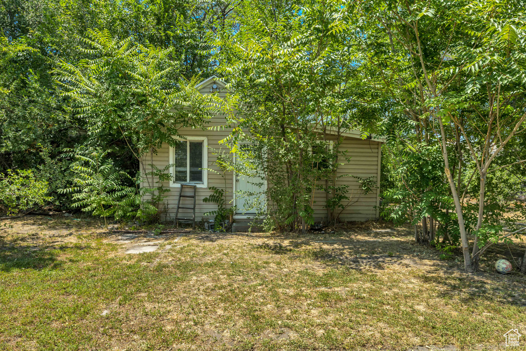 1075 S JEREMY ST Salt Lake City, UT 84104