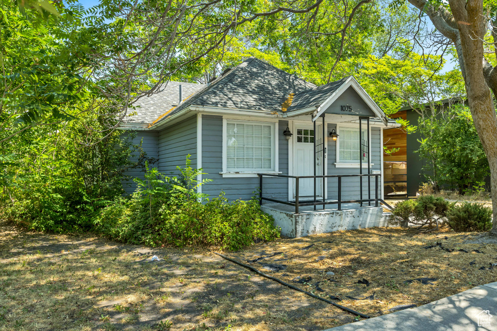 1075 S JEREMY ST Salt Lake City, UT 84104