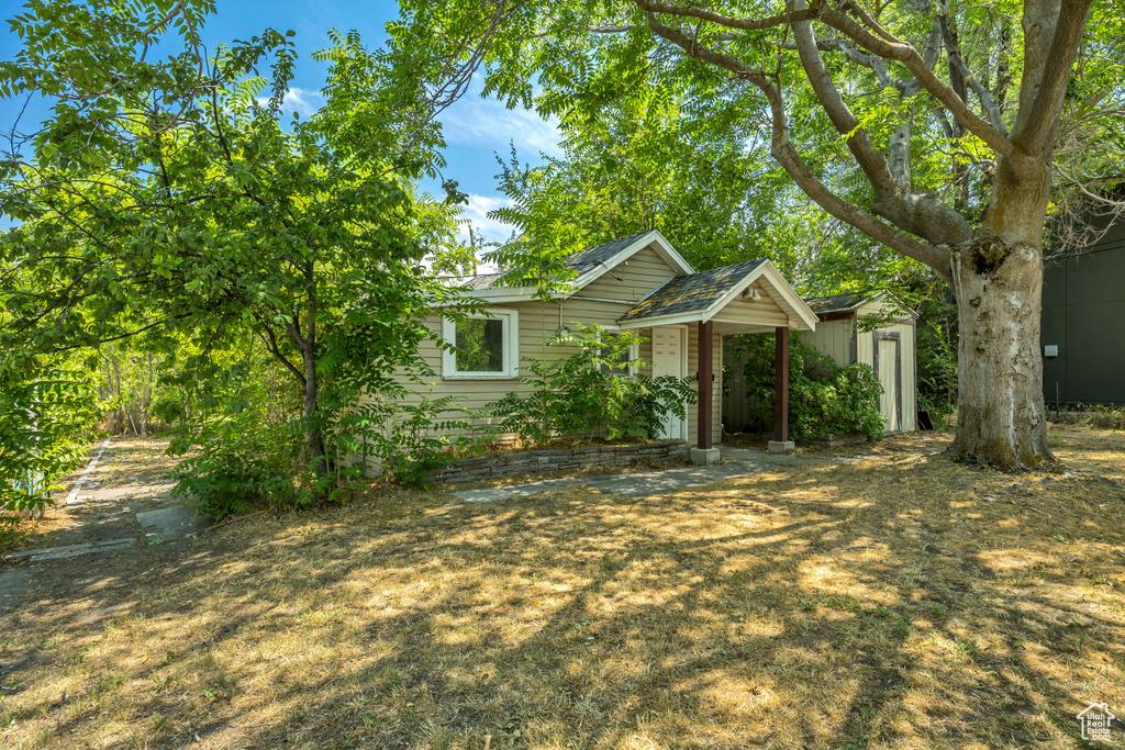 1075 S JEREMY ST Salt Lake City, UT 84104
