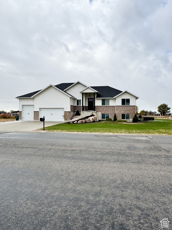 5517 S 6800 W Hooper, UT 84315