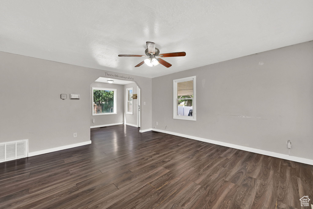 2863 W 5725 S Roy, UT 84067