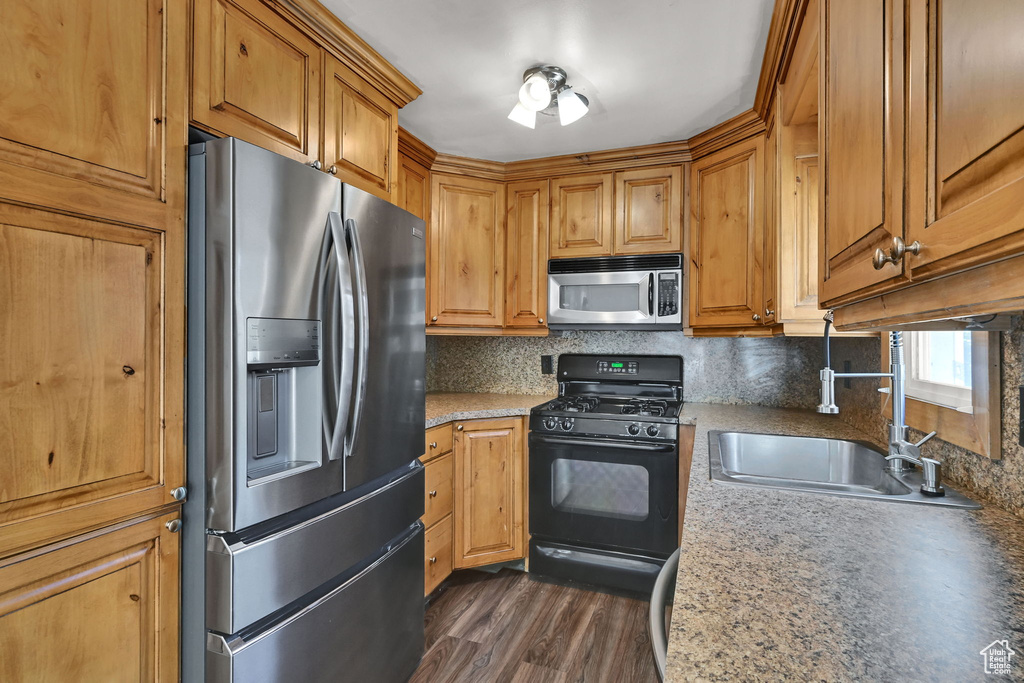 2863 W 5725 S Roy, UT 84067
