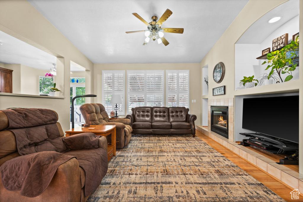 5282 W MOUNTAIN BROOK DR West Jordan, UT 84081