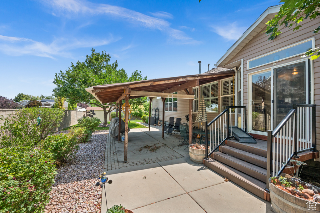 5282 W MOUNTAIN BROOK DR West Jordan, UT 84081