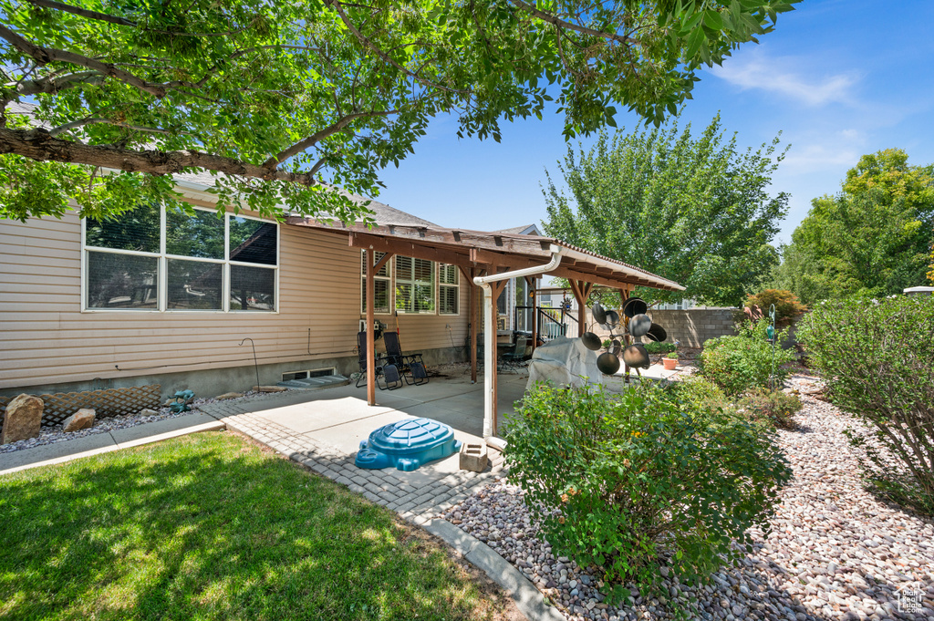5282 W MOUNTAIN BROOK DR West Jordan, UT 84081
