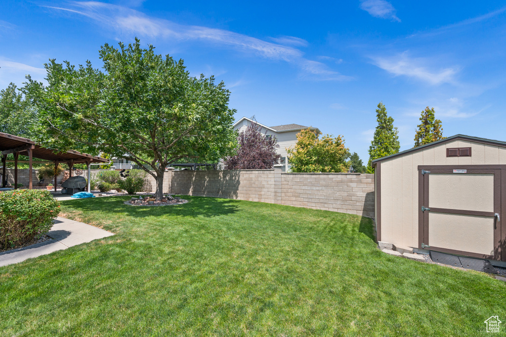 5282 W MOUNTAIN BROOK DR West Jordan, UT 84081