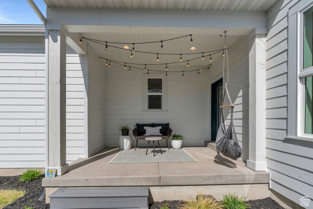 6817 W SKIP ROCK RD South Jordan, UT 84009