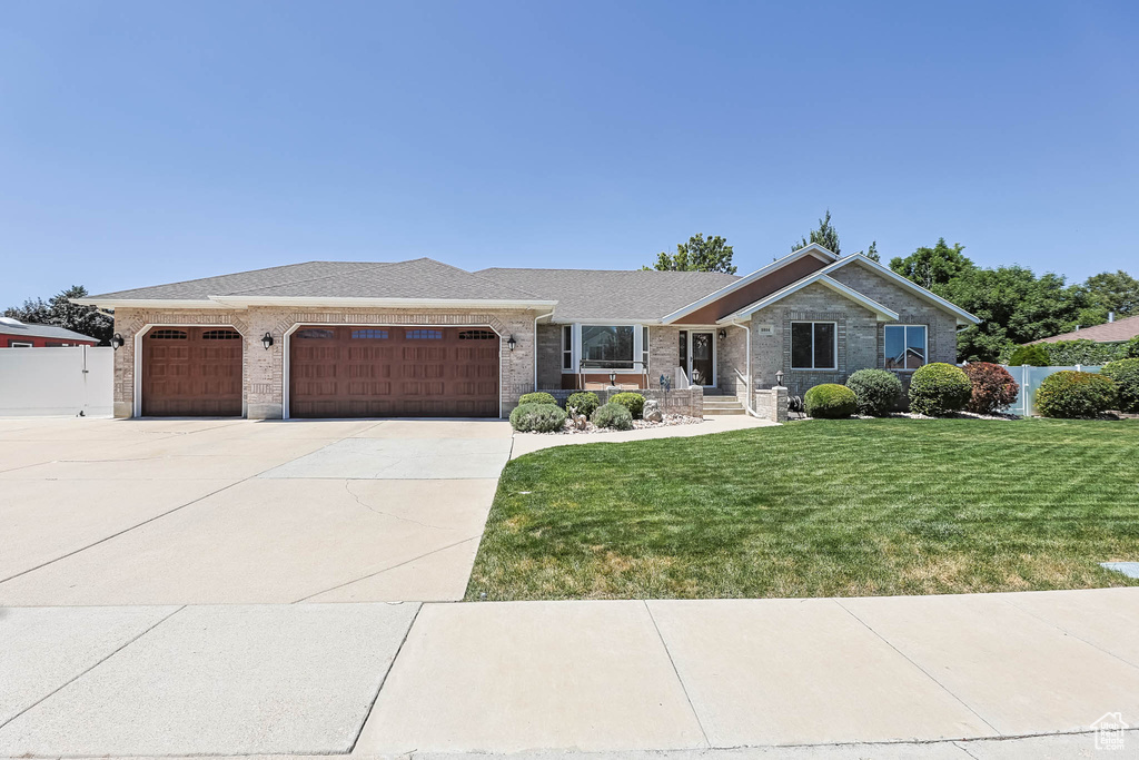 8804 S LONG DR West Jordan, UT 84088