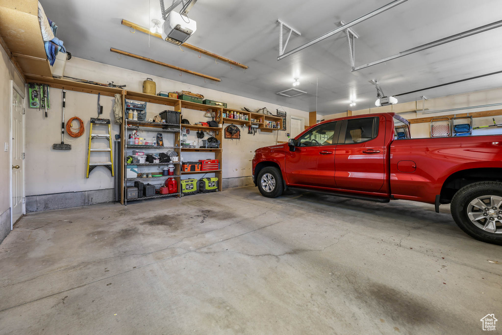 8804 S LONG DR West Jordan, UT 84088