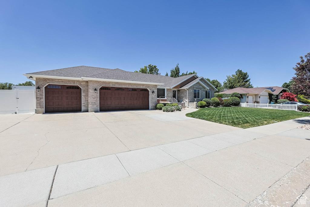 8804 S LONG DR West Jordan, UT 84088