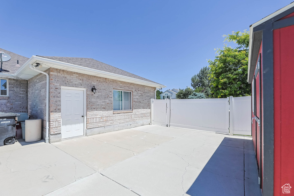 8804 S LONG DR West Jordan, UT 84088