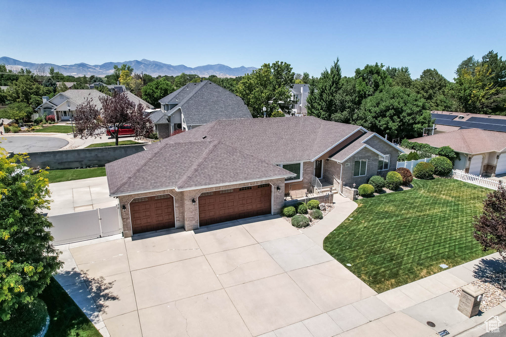 8804 S LONG DR West Jordan, UT 84088