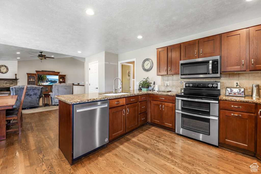 8804 S LONG DR West Jordan, UT 84088