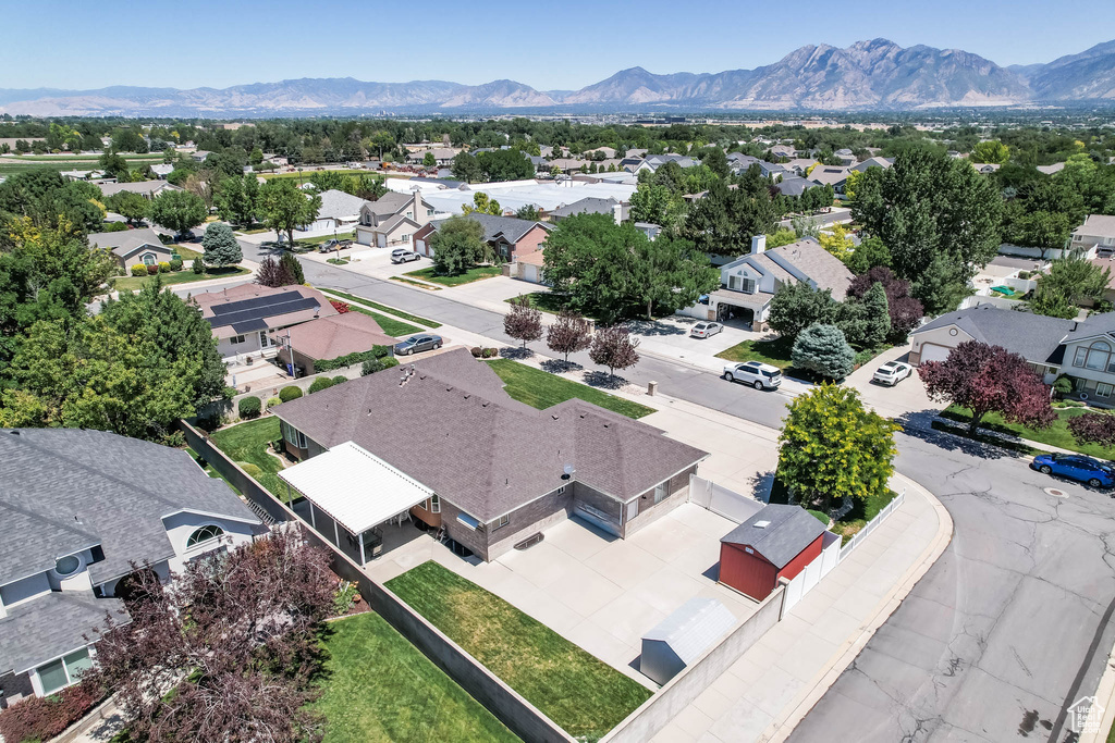 8804 S LONG DR West Jordan, UT 84088