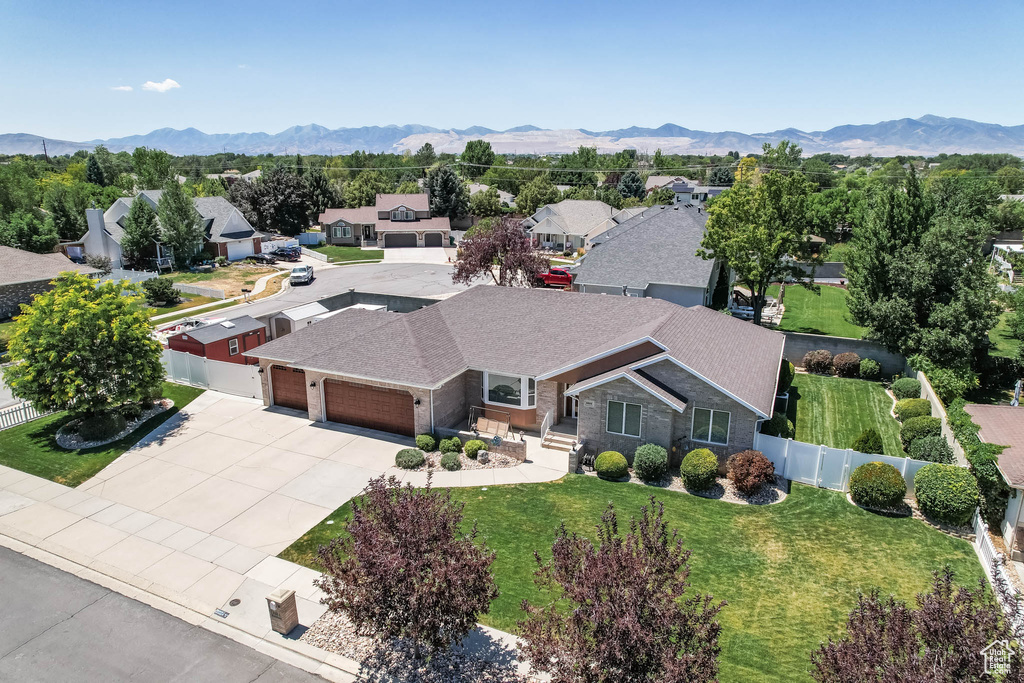 8804 S LONG DR West Jordan, UT 84088